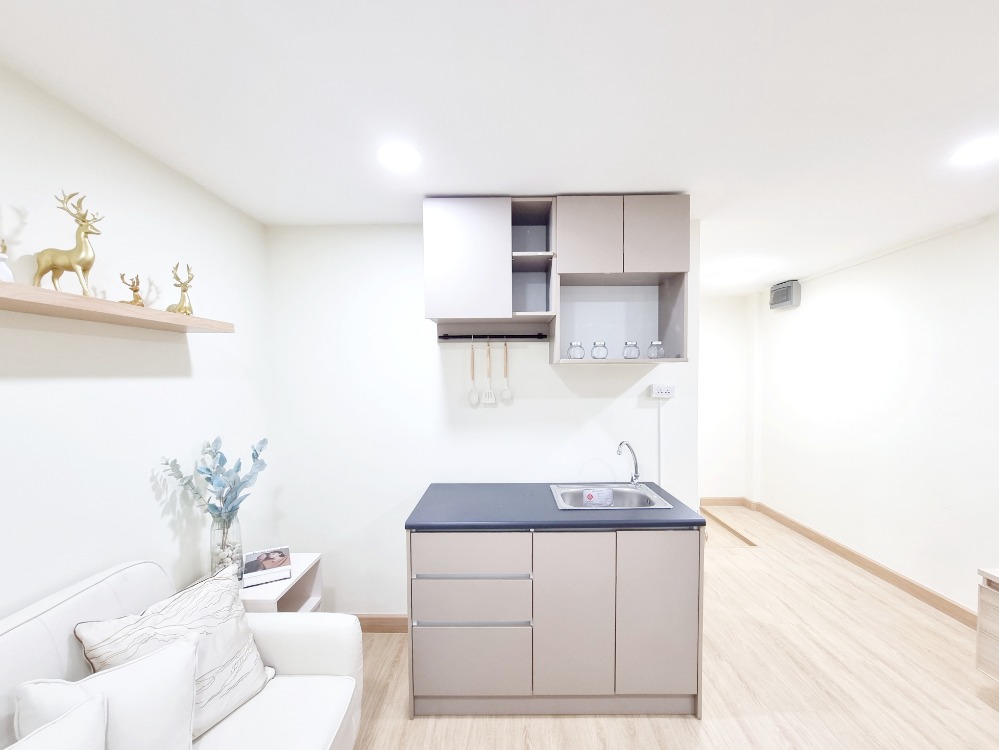 ขายคอนโดลาดพร้าว101 แฮปปี้แลนด์ : City villa ห้องสวย ตกแต่งเฟอร์นิเจอร์ครบ