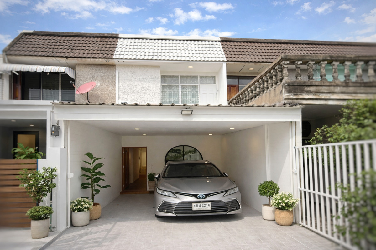 ขายทาวน์โฮมวิภาวดี ดอนเมือง หลักสี่ : #บ้านดอนเมือง 2 ชั้น พร้อมอยู่ รีโนเวทใหม่  หมู่บ้านวังทอง ซอยวิภาวดี47 แถมแอร์แถมเฟอร์  ผ่อนแบงค์เบาๆ 7-8 พัน   ก็เป็นเจ้าของได้