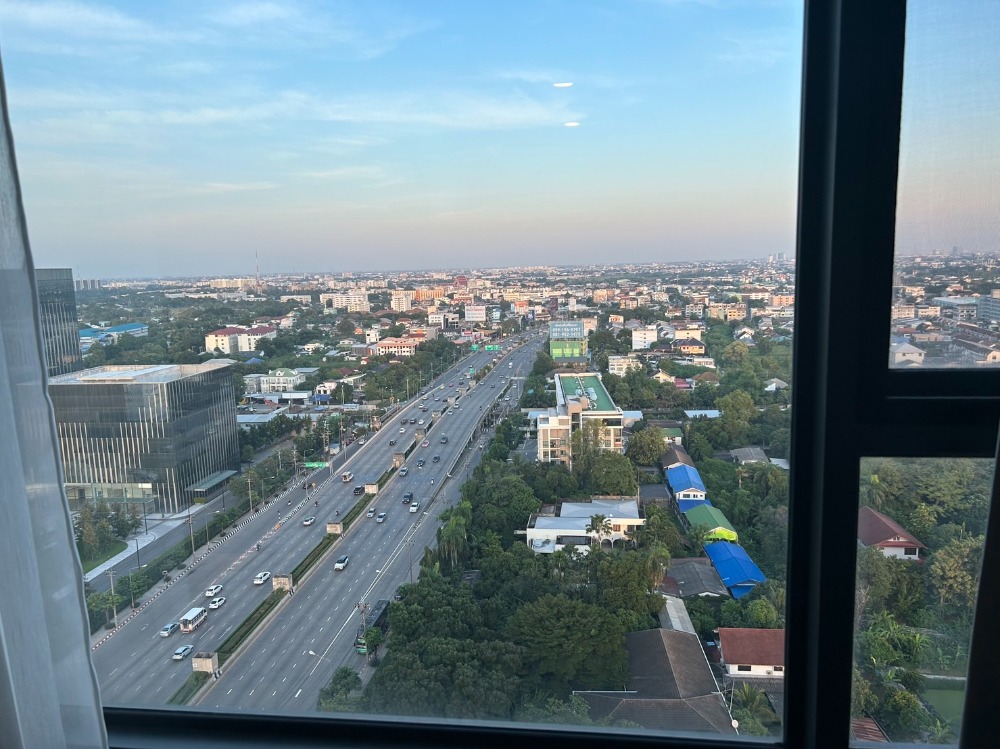 For SaleCondoKasetsart, Ratchayothin : Urgent sale!! 1 bedroom condo | Chewathai Kaset-Nawamin | No. 38/490, 20th floor, size 33.62 sq m.