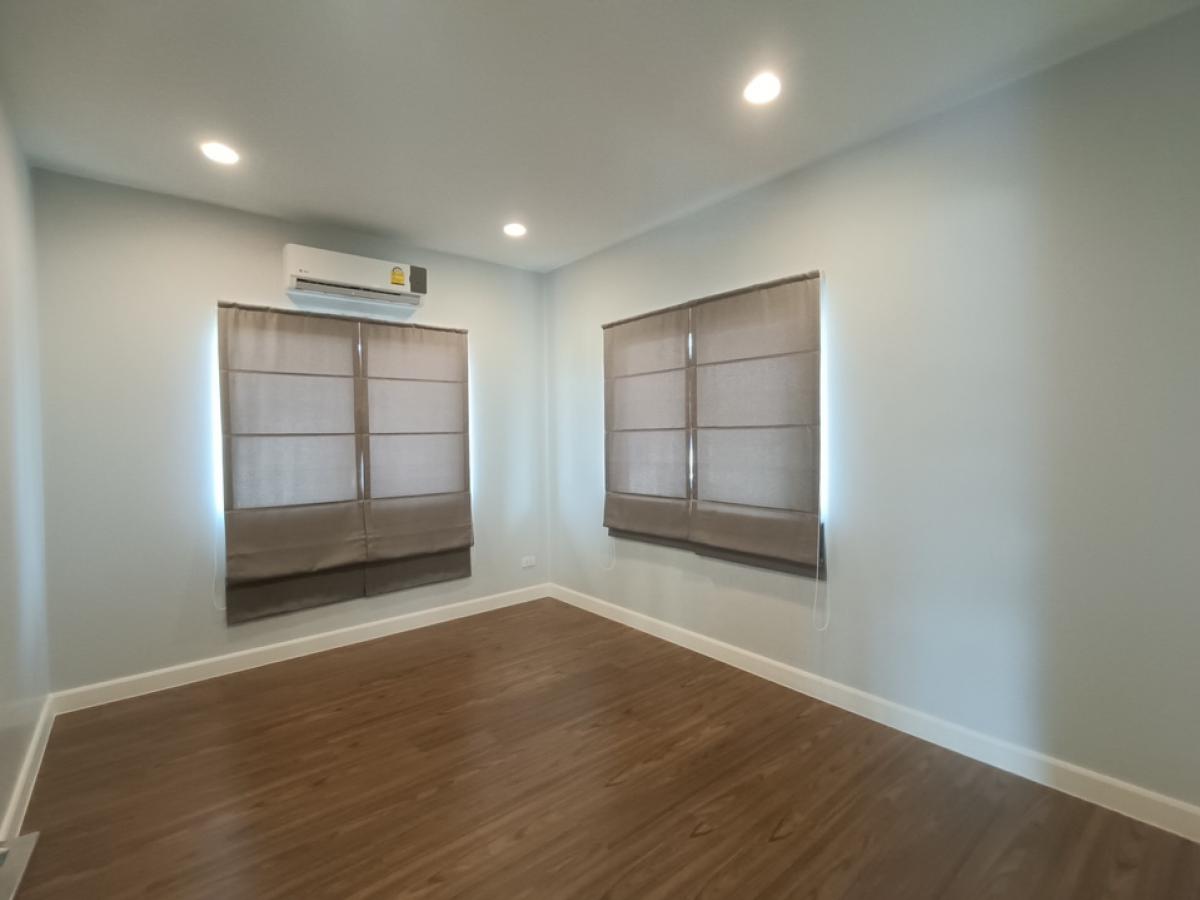 For RentHousePathum Thani,Rangsit, Thammasat : Single house for rent, Setthasiri, Wongwaen-Lam Luk Ka, Lam Luk Ka Road, Pathum Thani, beautiful house, good society