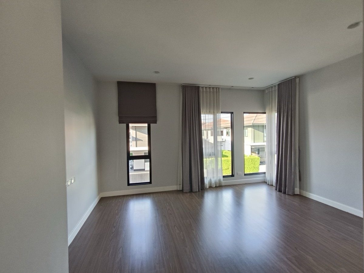 For RentHousePathum Thani,Rangsit, Thammasat : Single house for rent, Setthasiri, Wongwaen-Lam Luk Ka, Lam Luk Ka Road, Pathum Thani, beautiful house, good society