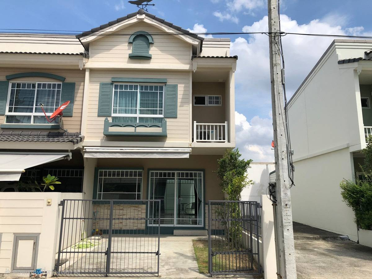 ให้เช่าทาวน์โฮมบางนา แบริ่ง ลาซาล : ให้เช่าทาวน์โฮม อินดี้ บางนา กม.7 ใกล้ เมกา บางนา เพียง 7 นาที