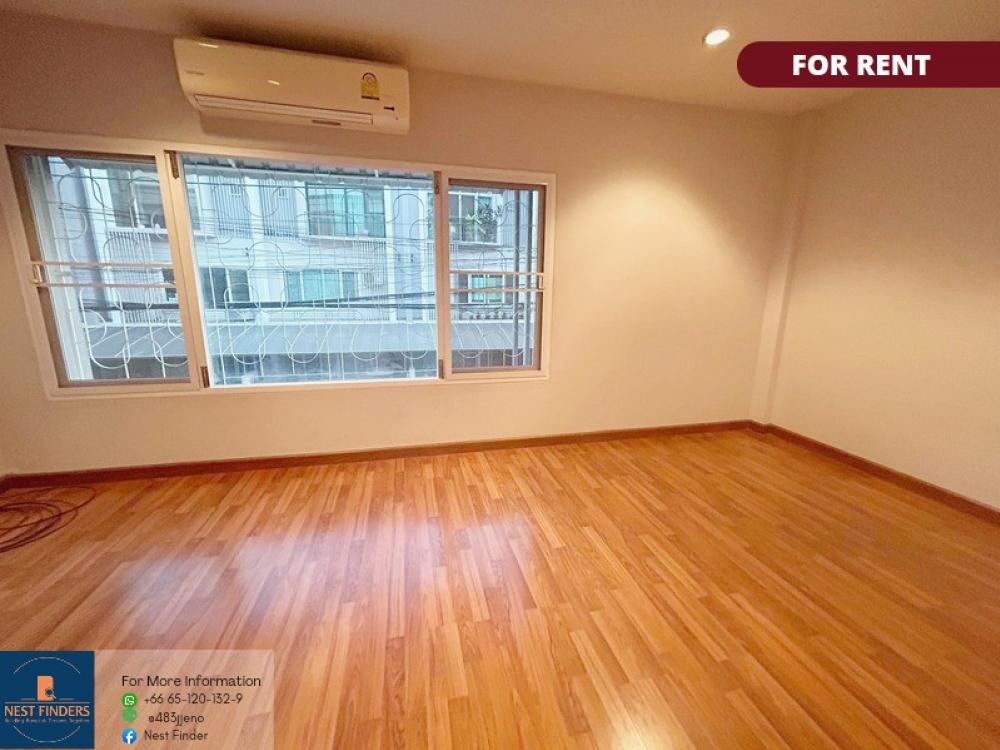 For RentTownhomePattanakan, Srinakarin : 3 bedroom house at The exclusive Pattanakarn 44.