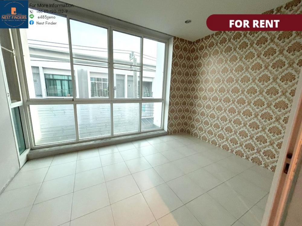 For RentTownhomePattanakan, Srinakarin : 3 bedroom house at The exclusive Pattanakarn 44.