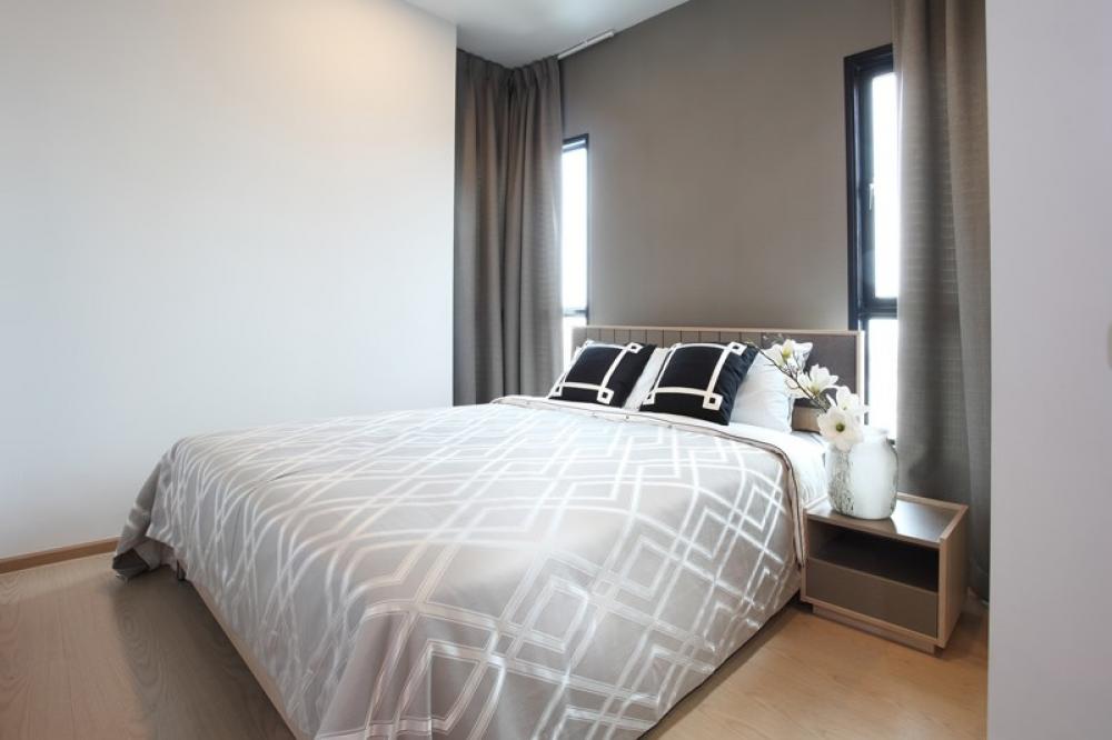 ให้เช่าคอนโดพระราม 9 เพชรบุรีตัดใหม่ RCA : for rent the tree sukhumvit 71 big room 38sqm 2 bed 1 baht line :@190evxgl