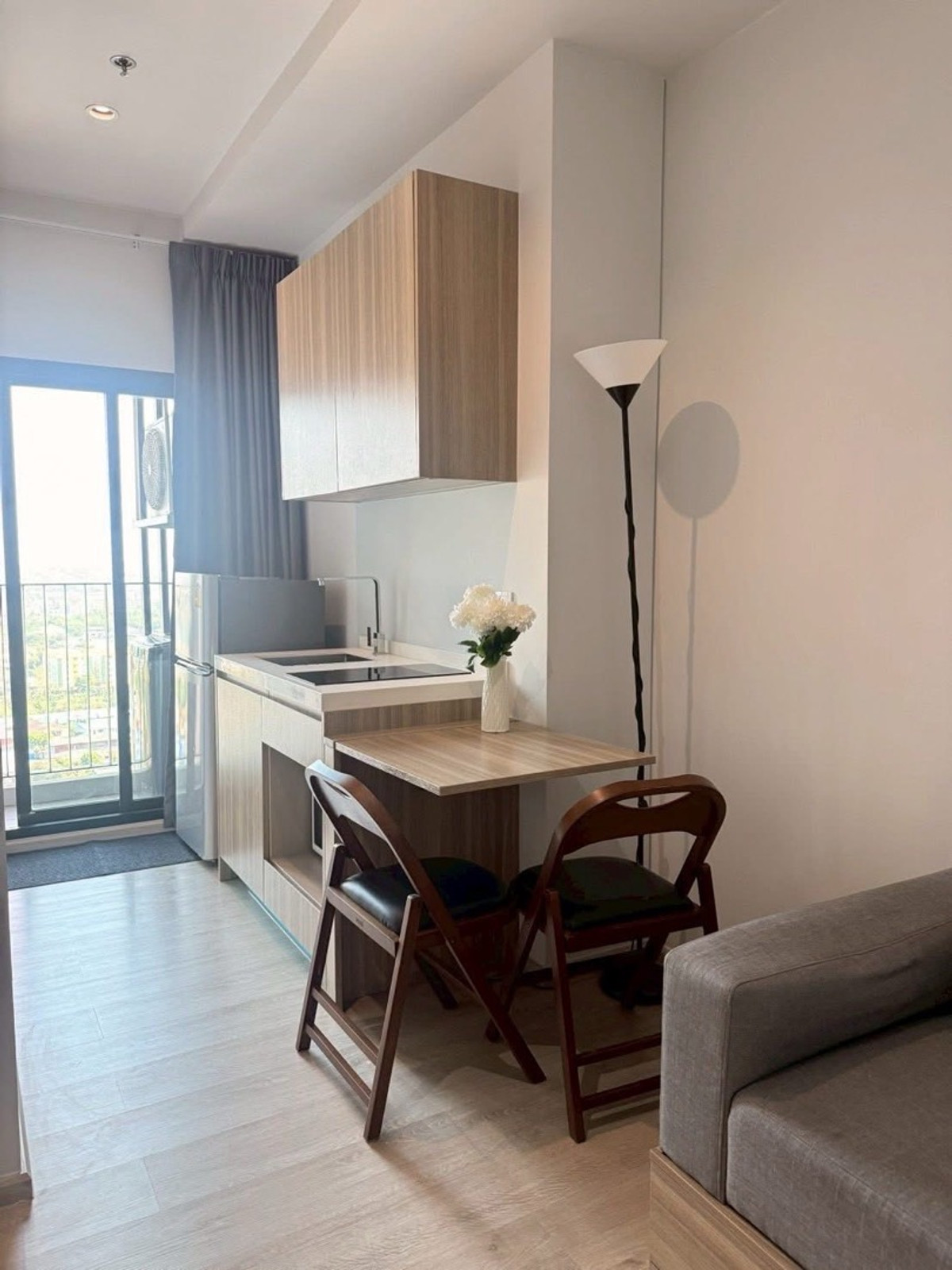 ให้เช่าคอนโดท่าพระ ตลาดพลู วุฒากาศ : เช่า Altitude Unicorn สาทร ท่าพระ 🦄  ห้องสวย เฟอร์ครบ ติดBTSตลาดพลูสนใจ Line ID : @ladysai (มี@ด้วย)