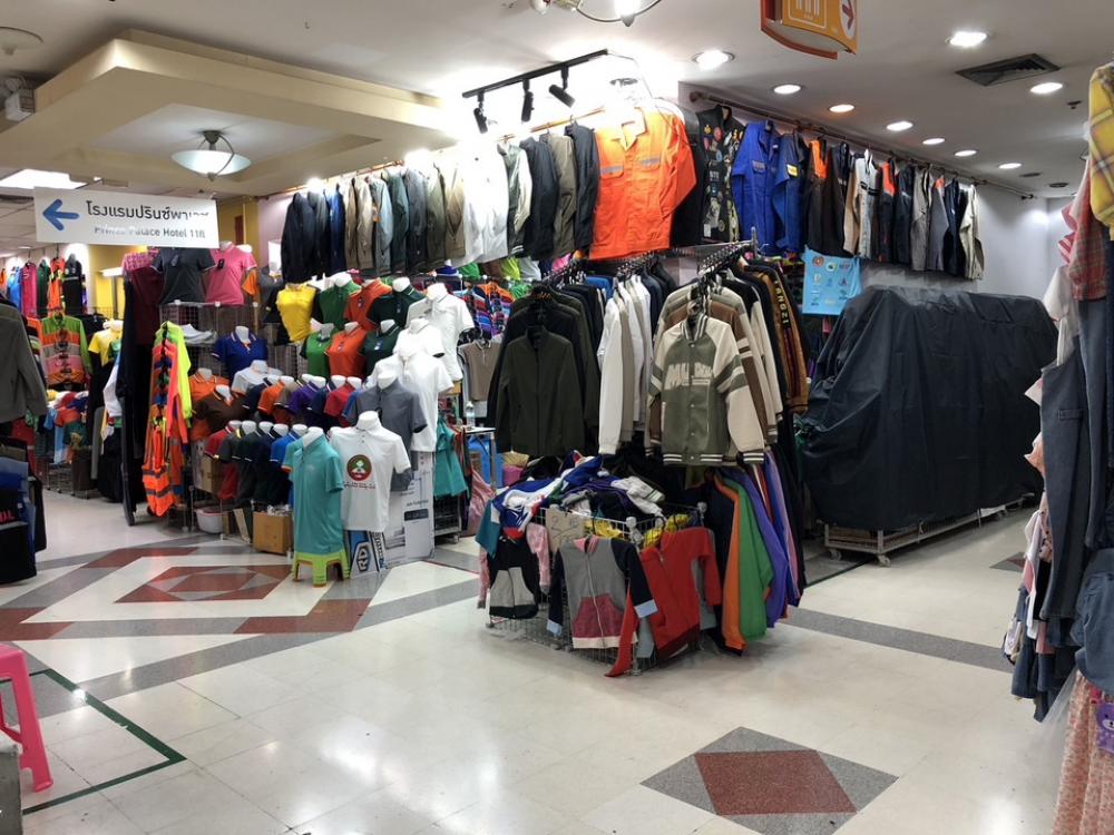 For SaleRetail SpaceYaowarat, Banglamphu : For sale: Bobae Tower, 3rd floor, Phase 2, next to escalator, next to elevator