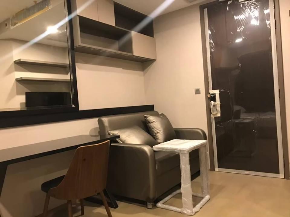 For RentCondoSiam Paragon ,Chulalongkorn,Samyan : Ashton Chula - Silom【𝐑𝐄𝐍𝐓】🔥Minimal room simple decoration City center view Fully furnished Near Sam Yan MRT 🔥Contact Line ID: @hacondo