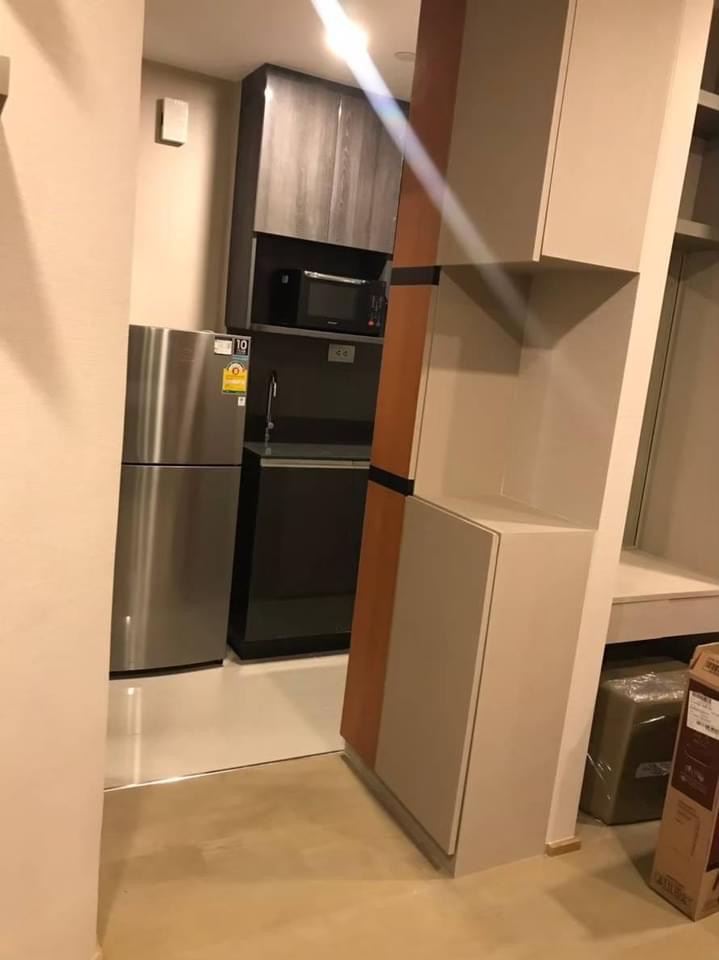 For RentCondoSiam Paragon ,Chulalongkorn,Samyan : Ashton Chula - Silom【𝐑𝐄𝐍𝐓】🔥Minimal room simple decoration City center view Fully furnished Near Sam Yan MRT 🔥Contact Line ID: @hacondo