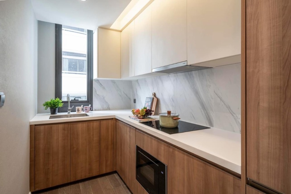 For SaleCondoSukhumvit, Asoke, Thonglor : 👍Sell at lost, still in good condition, fully furnished at Muniq Sukhumvit 23, luxurious condo, pet-friendly, with a green natural view, near BTS Asoke.