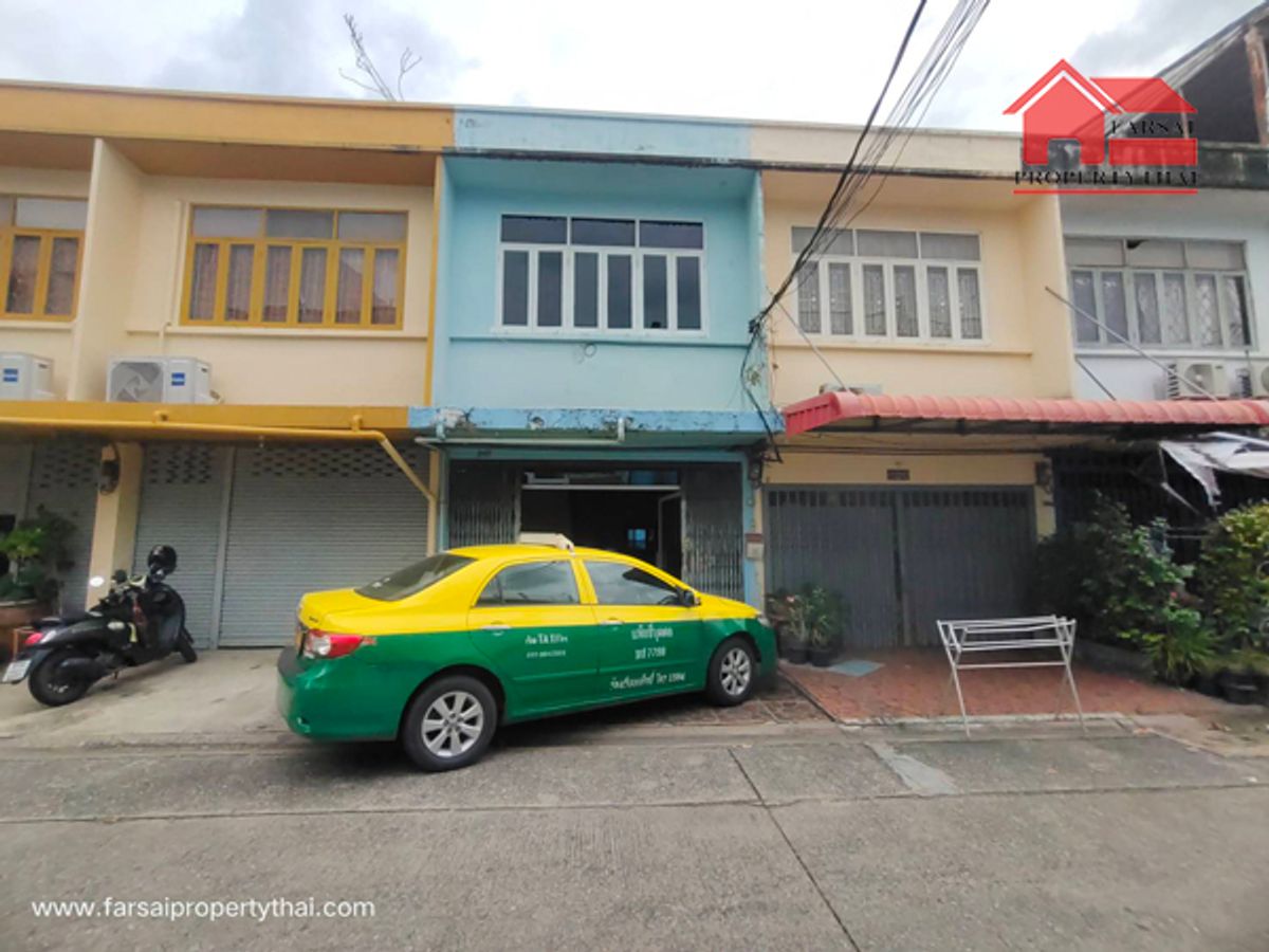 ให้เช่าทาวน์โฮมลาดพร้าว เซ็นทรัลลาดพร้าว : ให้เช่าทาวน์เฮ้าส์  2ชั้นเนื้อที่ 22ตร.ว พื้นที่ใช้สอย 90 ตร.ม 1ห้องนอน 1ห้องน้ำ แอร์ ถนน ลาดพร้าว 41 ภาวนา เขตจตุจักร ราคาเช่า 15,000 บ/ด