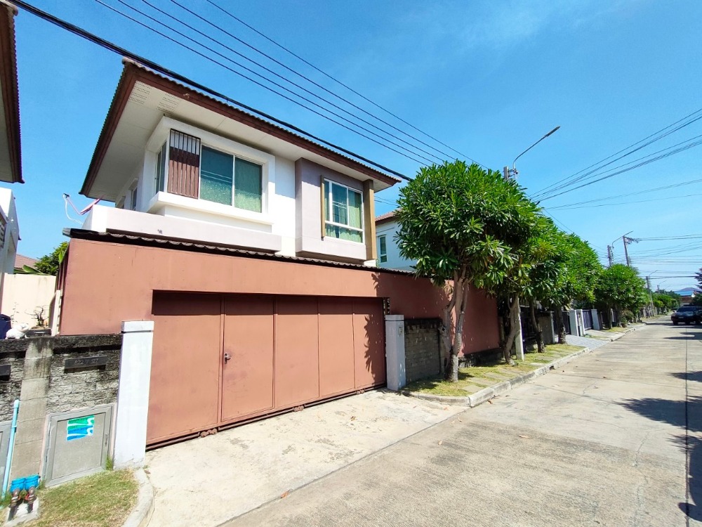 ขายบ้านพระราม 2 บางขุนเทียน : ขายบ้านแฝด ราคาทาวน์โฮม สไตล์บ้านเดี่ยว หมู่บ้านคาซ่า เพรสโต้ พระราม 2 เนื้อที่ : 40 ตารางวา  2 ชั้น  พื้นที่ใช้สอย 106 ตรม.