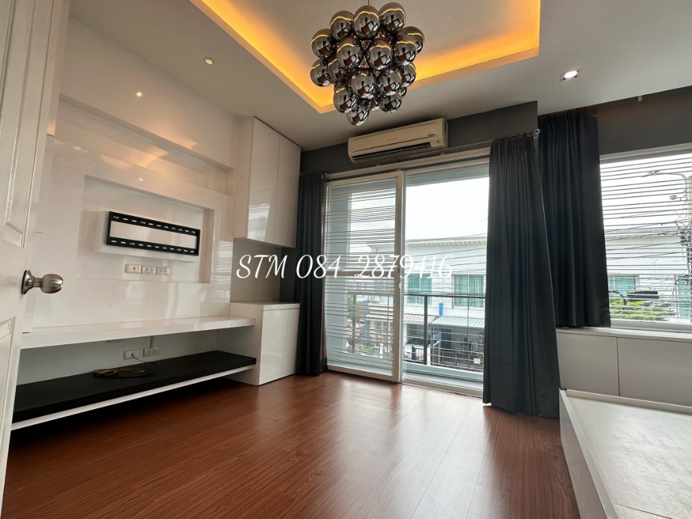 For SaleTownhomeRathburana, Suksawat : Townhouse for sale, fully decorated with built-ins, with good materials throughout. Ready to move in Fully furnished