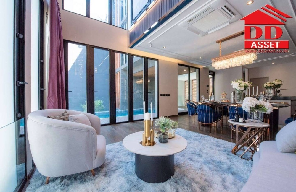 ขายบ้านลาดกระบัง สุวรรณภูมิ : Bibury Village Srinakharin ไบบิวรี่ วิลเลจ ศรีนครินทร์ บ้านหรู 4 ชั้น พร้อมลิฟต์ พร้อมสระว่ายน้ำ รหัส H8020