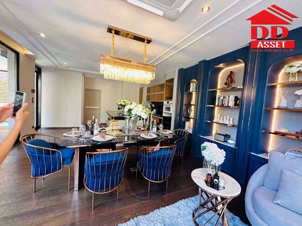 ขายบ้านลาดกระบัง สุวรรณภูมิ : Bibury Village Srinakharin ไบบิวรี่ วิลเลจ ศรีนครินทร์ บ้านหรู 4 ชั้น พร้อมลิฟต์ พร้อมสระว่ายน้ำ รหัส H8020