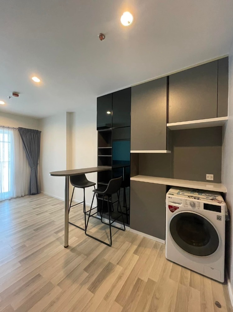 ขายคอนโดสาทร นราธิวาส : ขายด่วน📌The Key Sathorn - Charoenrat 📌 เฟอร์นิเจอร์บิวท์อิน เครื่องใช้ไฟฟ้าครบ เดินทางสะดวก ใกล้ BTS สุรศักดิ์