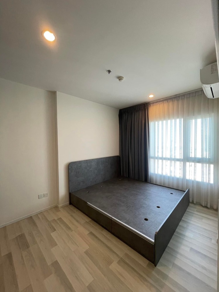 ขายคอนโดสาทร นราธิวาส : ขายด่วน📌The Key Sathorn - Charoenrat 📌 เฟอร์นิเจอร์บิวท์อิน เครื่องใช้ไฟฟ้าครบ เดินทางสะดวก ใกล้ BTS สุรศักดิ์