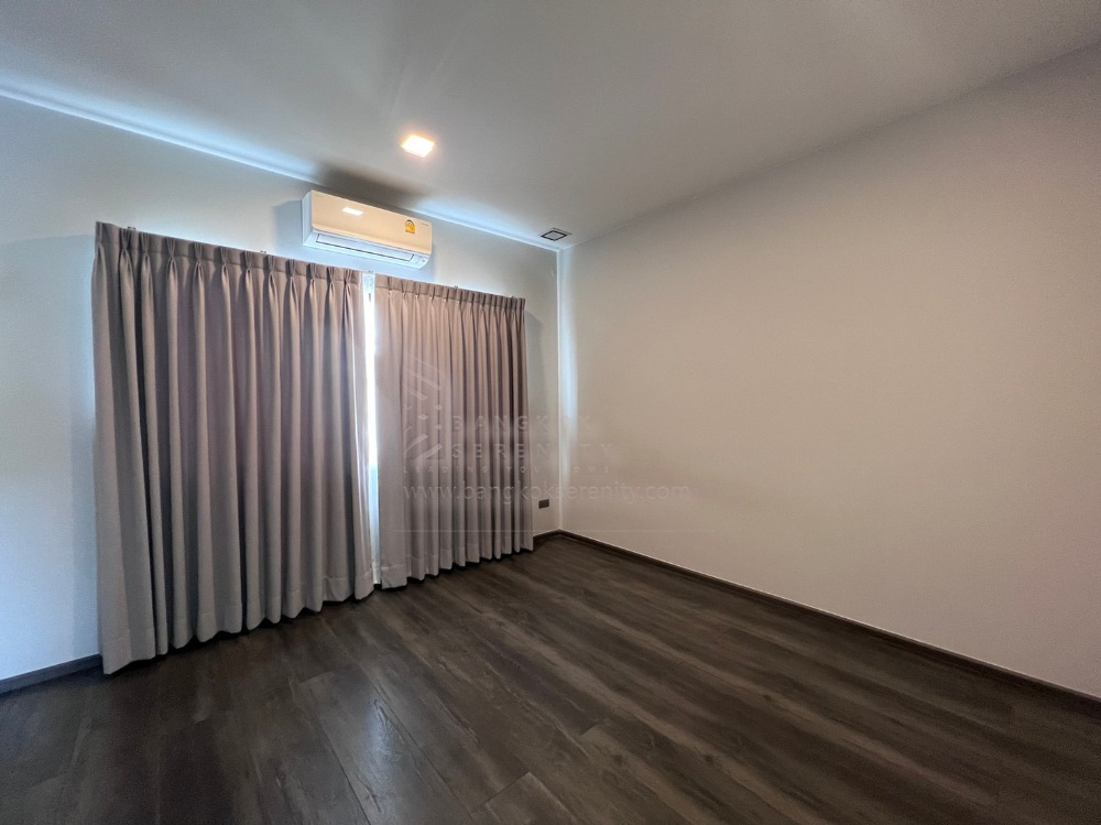 For RentHouseBangna, Bearing, Lasalle : Pet Friendly Townhome for rent at Vive Bangna Km.7