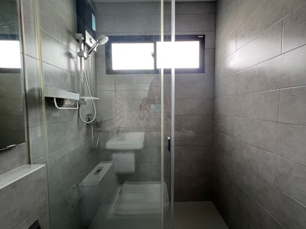 For RentHouseBangna, Bearing, Lasalle : Pet Friendly Townhome for rent at Vive Bangna Km.7