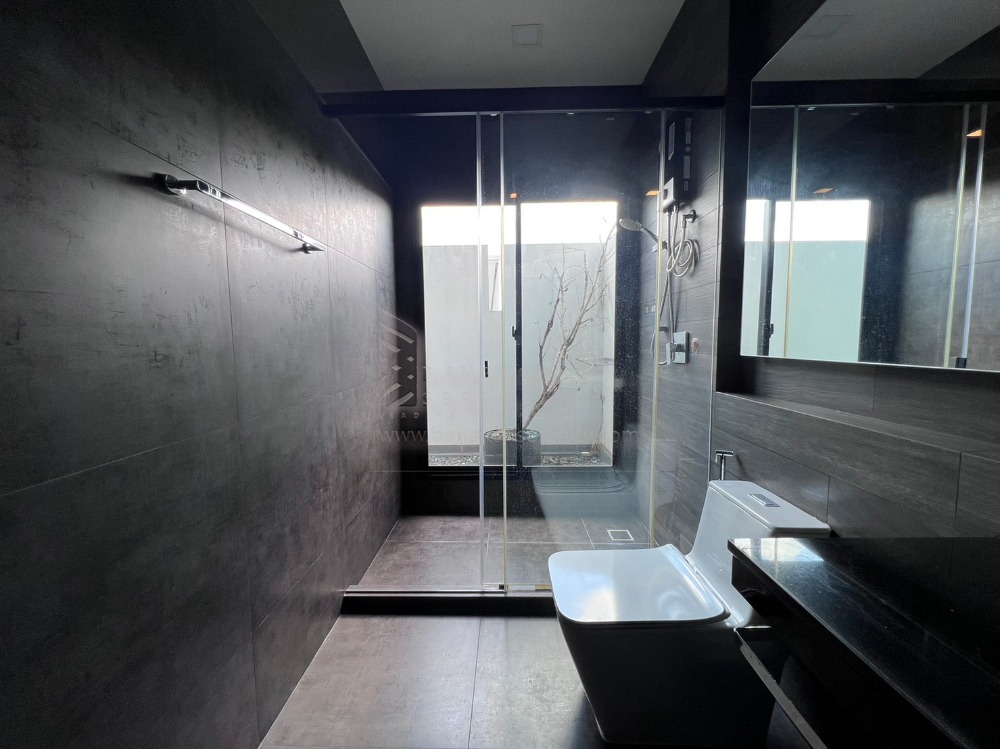 For RentHouseBangna, Bearing, Lasalle : Pet Friendly Townhome for rent at Vive Bangna Km.7