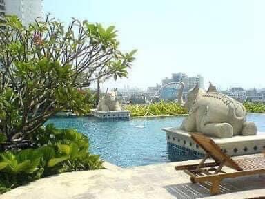 For RentCondoWongwianyai, Charoennakor : For rent 🎉Baan Sathorn Chaopraya🎉 Luxury condo along the Chao Phraya River, 2 bedrooms, fully furnished and electrical appliances. Next to Saphan Taksin, near Icon Siam.