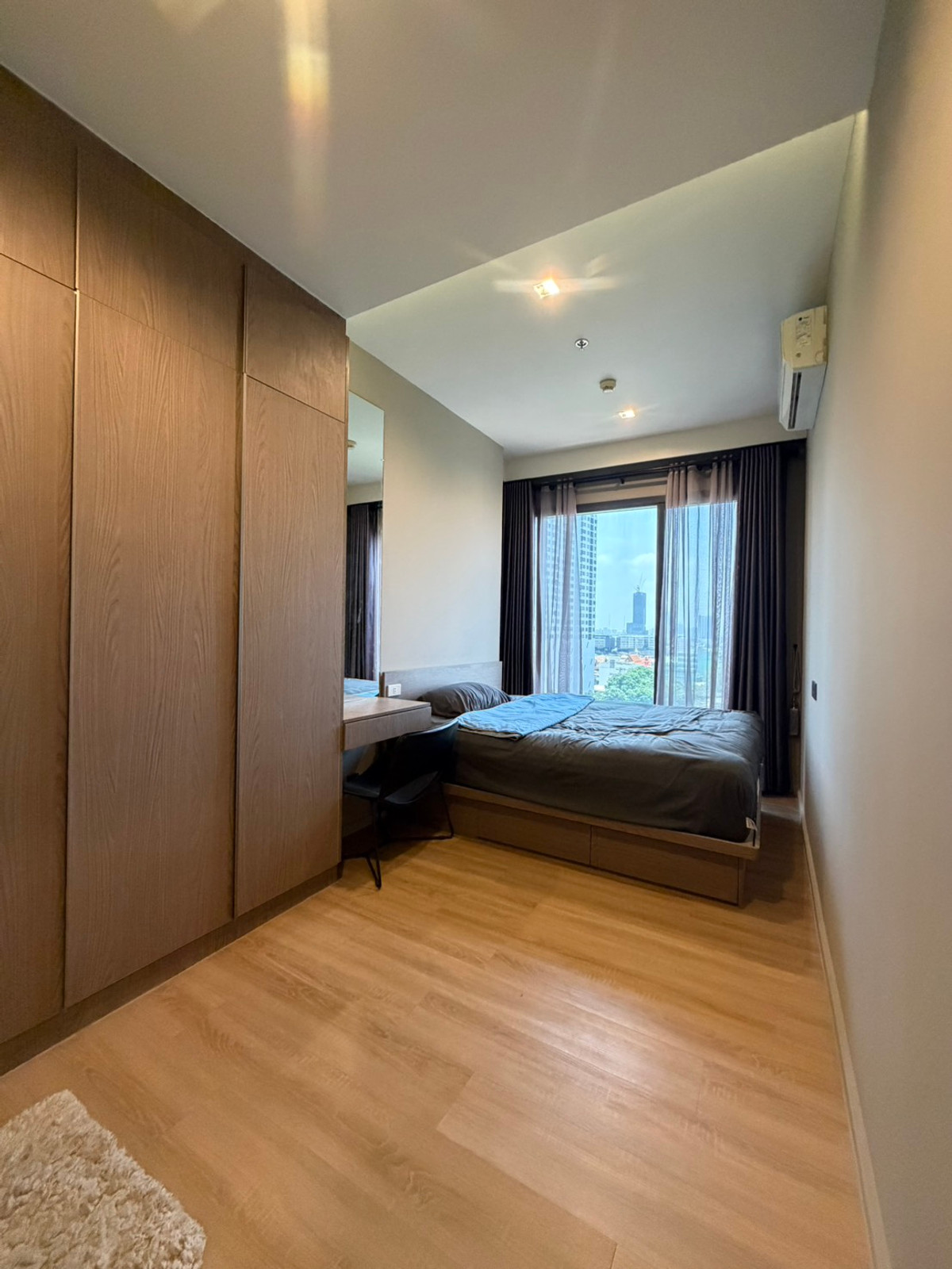 For RentCondoSapankwai,Jatujak : Condo M Jatujak, Pet friendly, only 38,000 baht, Ready to move in. Next to Chatuchak Park, Department of Transport, Saphan Khwai BTS, Chatuchak, Mo Chit, Fully furnished.