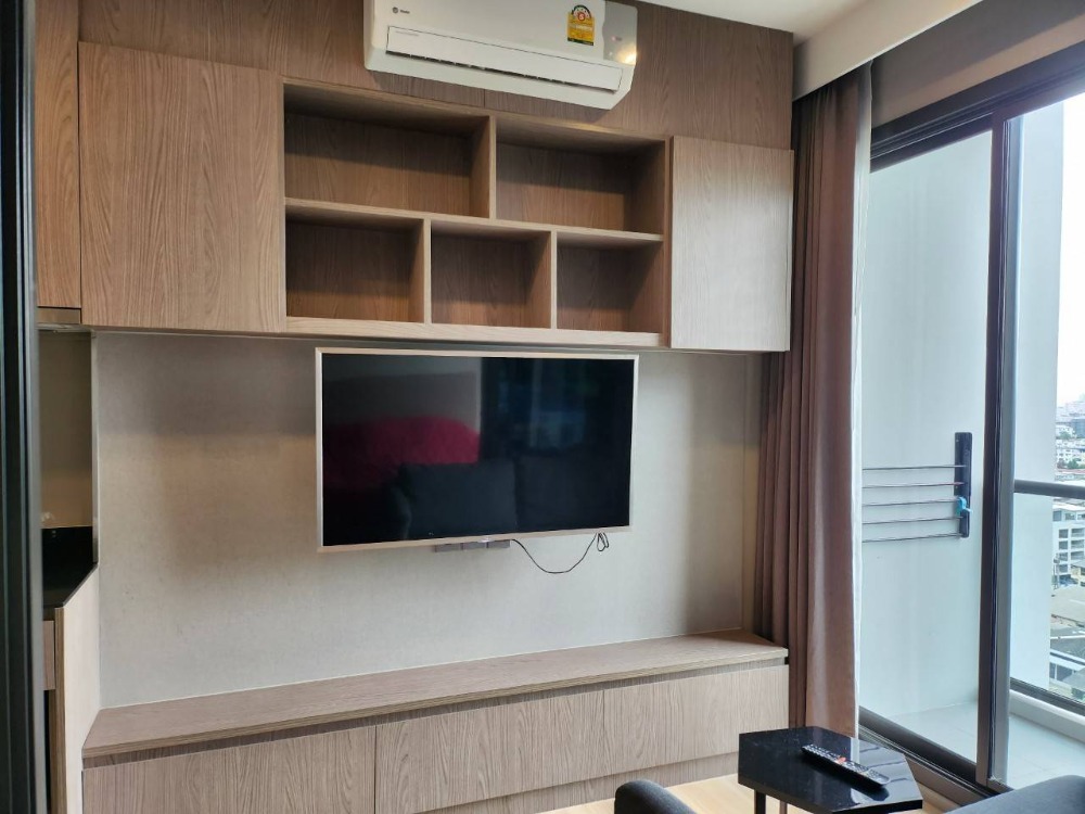 For RentCondoSapankwai,Jatujak : Special price for people with pet Condo, Chatuchak, only one room. Free from this early May 
 
