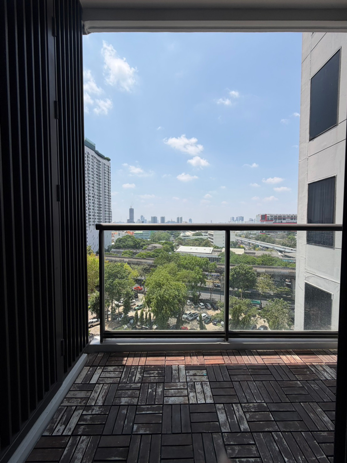 For RentCondoSapankwai,Jatujak : Condo M Jatujak, Pet friendly, only 38,000 baht, Ready to move in. Next to Chatuchak Park, Department of Transport, Saphan Khwai BTS, Chatuchak, Mo Chit, Fully furnished.