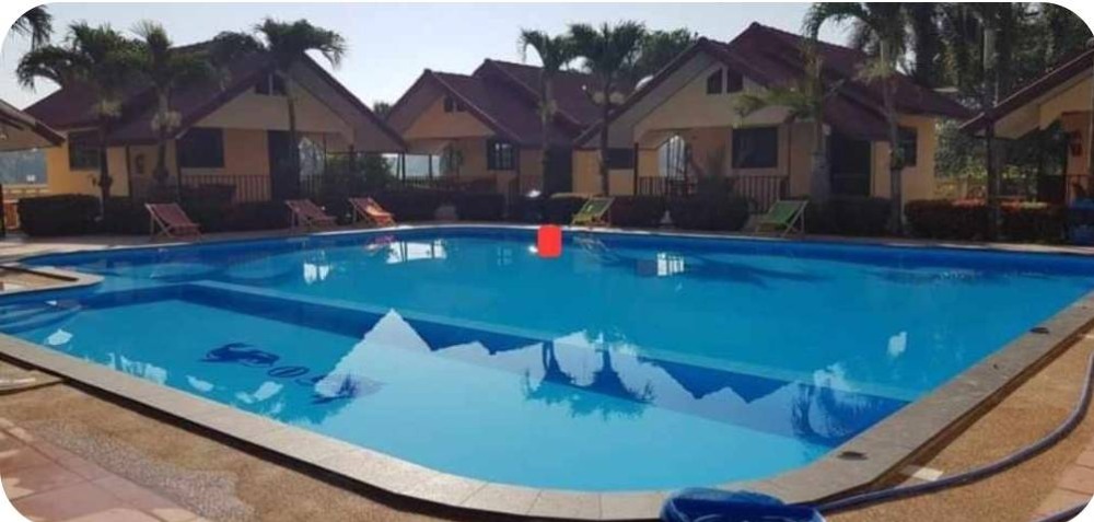 For SaleHotel&Apartment BusinessChaiyaphum : Land for sale with 10 resorts, a swimming pool, restaurant, bar counter and 1 house.