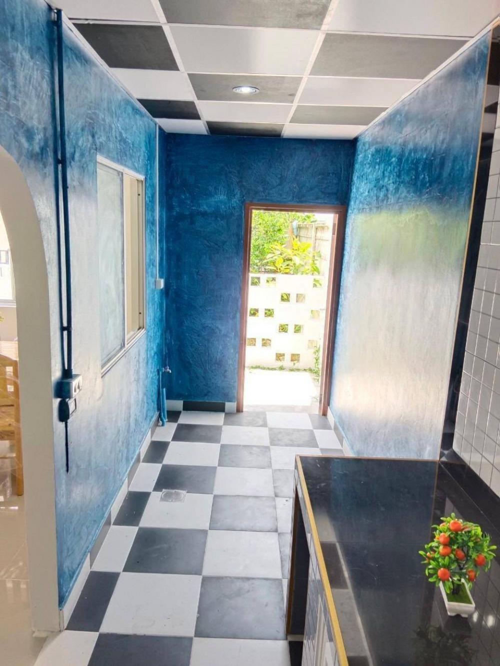 For SaleTownhomePathum Thani,Rangsit, Thammasat : 2-story townhouse for sale on the edge of Pruksa Village 71. (Soi Wat Phrai Fa) Bang Duea, Mueang Pathum Thani, Nonthaburi, Pathum Thani Market