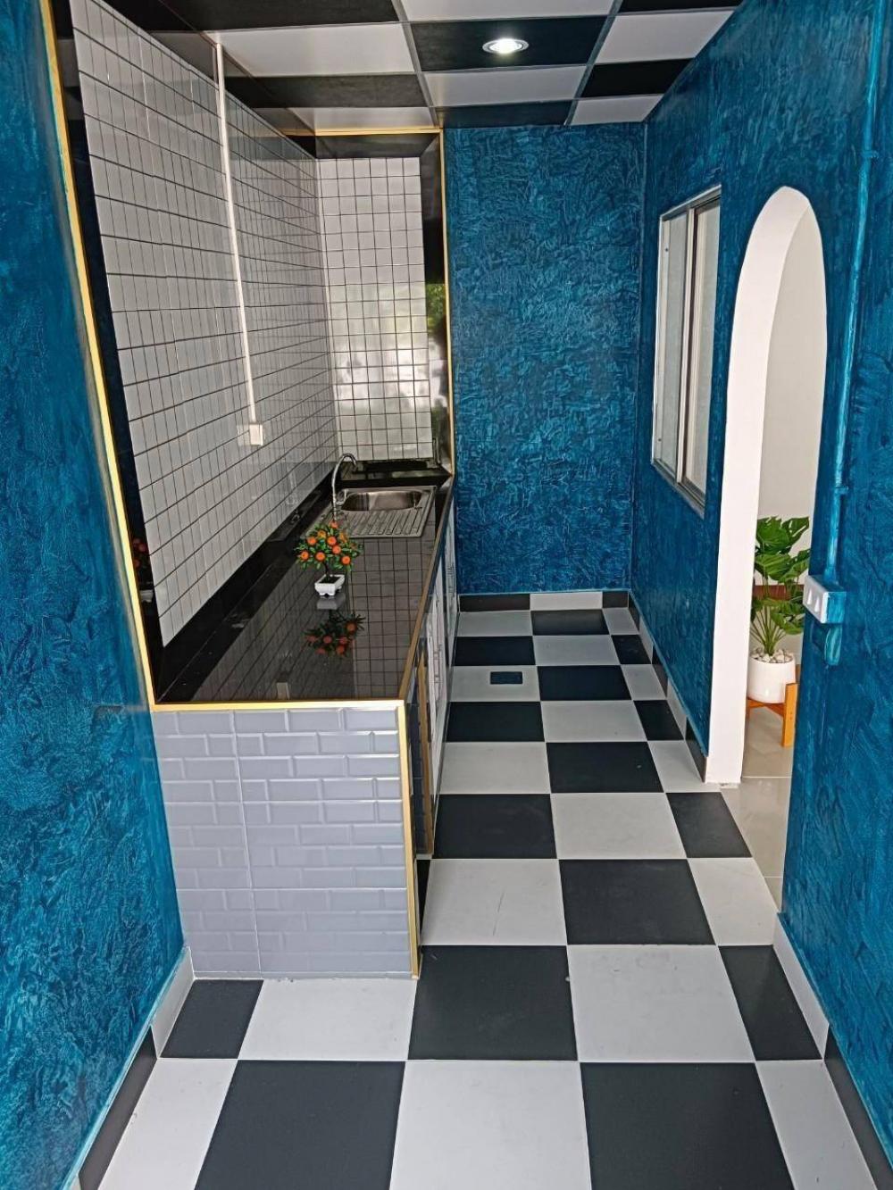 For SaleTownhomePathum Thani,Rangsit, Thammasat : 2-story townhouse for sale on the edge of Pruksa Village 71. (Soi Wat Phrai Fa) Bang Duea, Mueang Pathum Thani, Nonthaburi, Pathum Thani Market