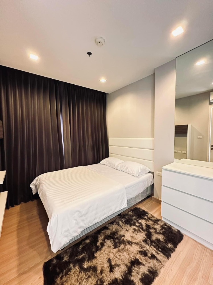 For RentCondoWongwianyai, Charoennakor : For rent✨Urbano Absolute Sathron Taksin✨ Charoen Nakhon area, near BTS Charoen Krung, Icon Siam, Sathorn, Silom, furniture, complete electrical appliances.