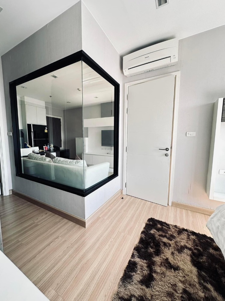 For RentCondoWongwianyai, Charoennakor : For rent✨Urbano Absolute Sathron Taksin✨ Charoen Nakhon area, near BTS Charoen Krung, Icon Siam, Sathorn, Silom, furniture, complete electrical appliances.