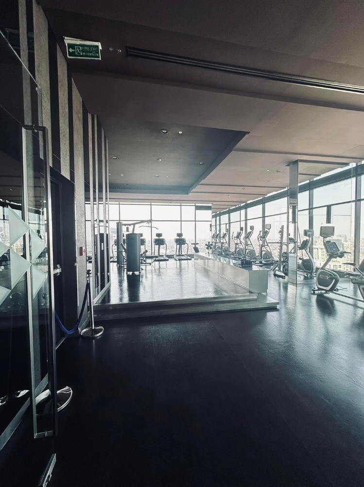 For RentCondoWongwianyai, Charoennakor : For rent✨Urbano Absolute Sathron Taksin✨ Charoen Nakhon area, near BTS Charoen Krung, Icon Siam, Sathorn, Silom, furniture, complete electrical appliances.