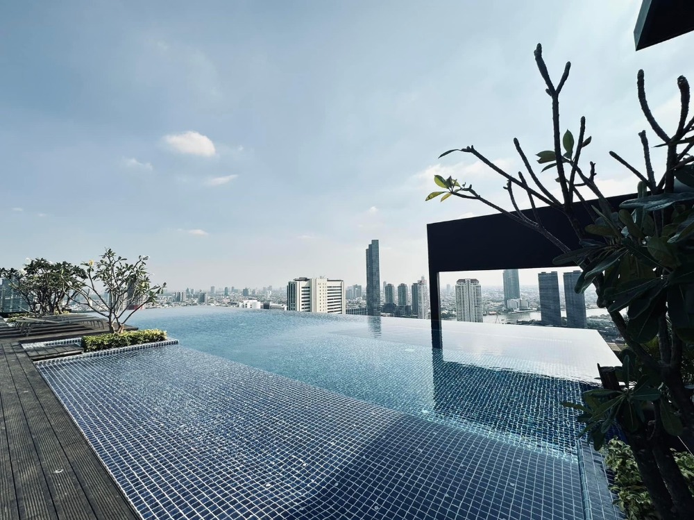 For RentCondoWongwianyai, Charoennakor : For rent✨Urbano Absolute Sathron Taksin✨ Charoen Nakhon area, near BTS Charoen Krung, Icon Siam, Sathorn, Silom, furniture, complete electrical appliances.