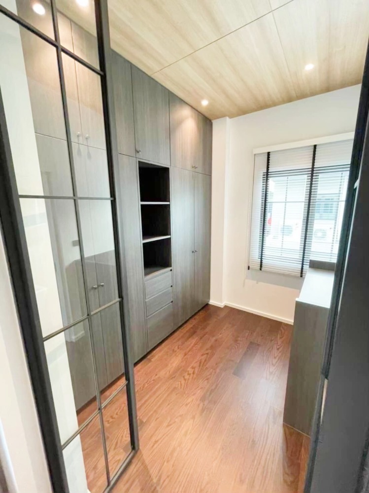 For SaleHouseChaengwatana, Muangthong : For sale, Bangkok Boulevard Chaengwattana 2, 87 sqw, 4 bedrooms, 6 bathrooms, luxurious, fully furnished.