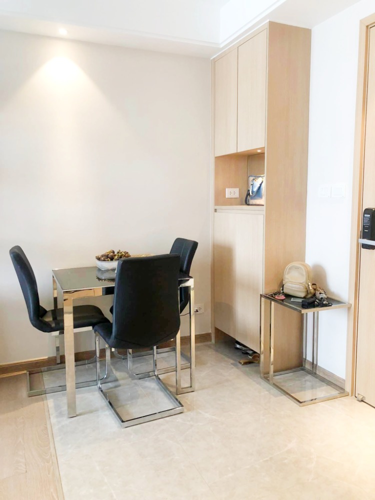 For SaleCondoSathorn, Narathiwat : For sale: Regal Condo Sathorn-Narathiwat, 1 bedroom, 32 sqm, excellent condition, fully-furnished.