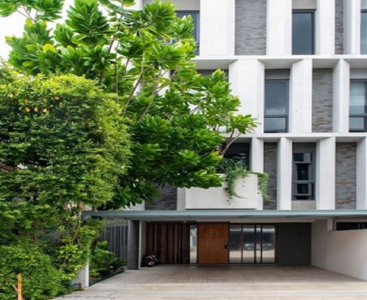 For RentHome OfficeChokchai 4, Ladprao 71, Ladprao 48, : Tel. 081-632-0632 Business / shop / commercial building 4.5 floors on the Lat Phrao 71 road, very good location, street business / suitable for a variety of businesses.
