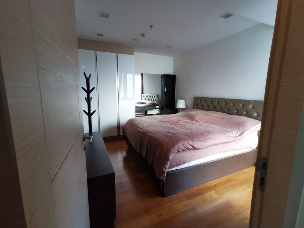 ขายคอนโดพัทยา บางแสน ชลบุรี สัตหีบ : For sale condo The Palm wongamat beach 2 beds direct Sea view sunset (S03-0540)