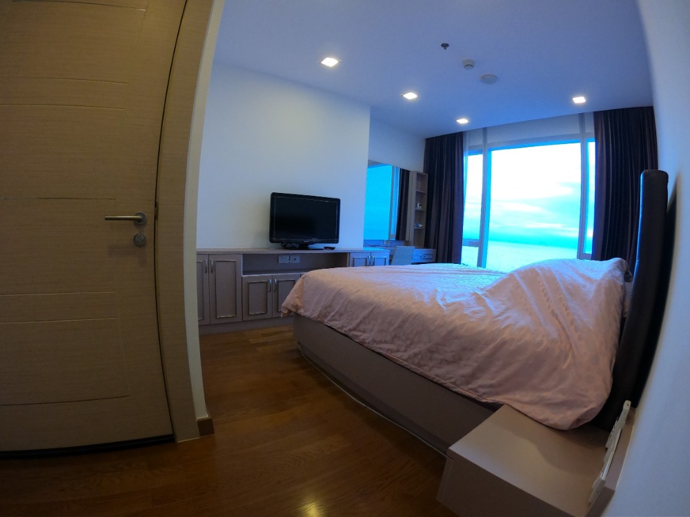 ขายคอนโดพัทยา บางแสน ชลบุรี สัตหีบ : For sale condo The Palm wongamat beach 2 beds direct Sea view sunset (S03-0540)