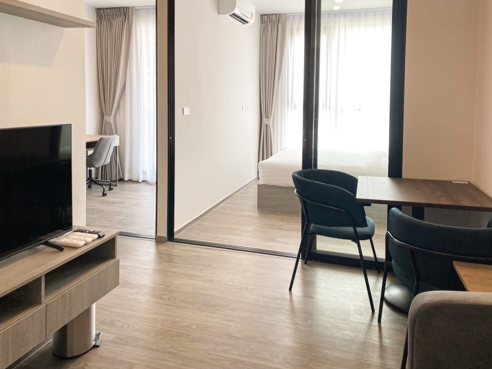 ให้เช่าคอนโดระยอง : 🔥ให้เช่าคอนโด 1 ห้องนอน ขนาด 31 ตรม. โครงการน็อตติ้ง ฮิลล์ ระยอง 🏙️ห้องพร้อมเข้าอยู่ เฟอร์นิเจอร์ครบ ✅รับทำสัญญาเช่า 3 เดือน