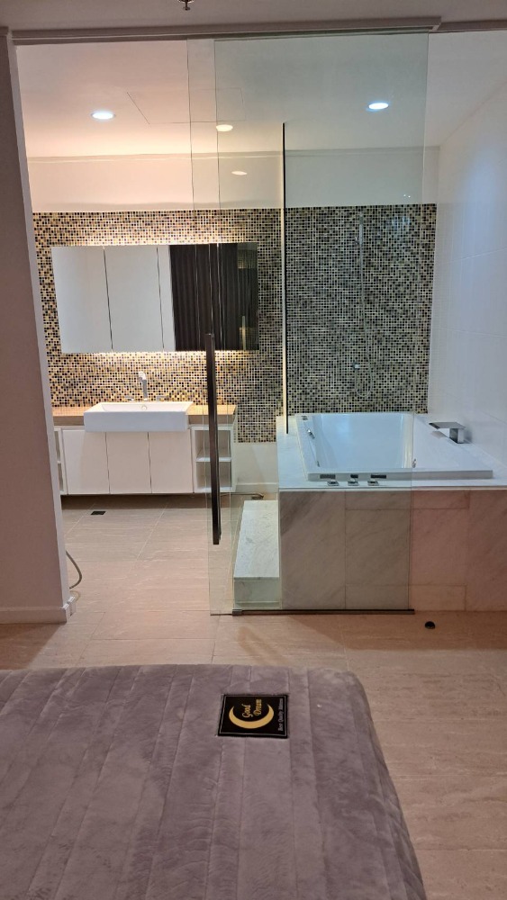 ขายคอนโดพัทยา บางแสน ชลบุรี สัตหีบ : ขายคอนโด Northpoint Pattaya 2 นอน พร้อมผู้เช่า ห้องมุม (S03-1643)