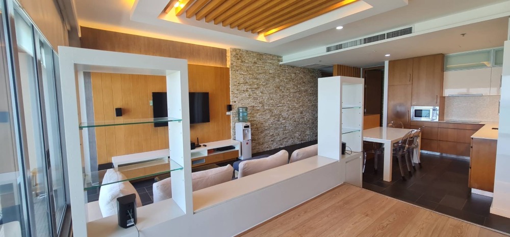 ขายคอนโดพัทยา บางแสน ชลบุรี สัตหีบ : ขายคอนโด Northpoint Pattaya 2 นอน พร้อมผู้เช่า ห้องมุม (S03-1643)