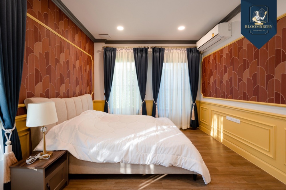For RentHousePattanakan, Srinakarin : Nantawan Rama 9 - New Krungthepkreetha / 4 Bedrooms (FOR RENT) BZD076