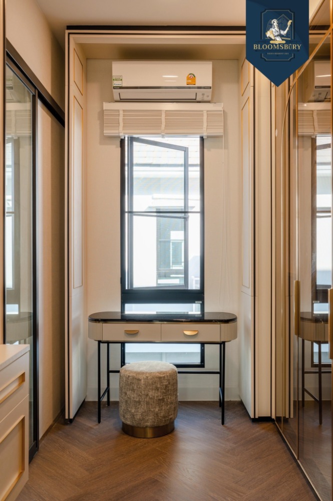 For RentHousePattanakan, Srinakarin : Nantawan Rama 9 - New Krungthepkreetha / 4 Bedrooms (FOR RENT) BZD076