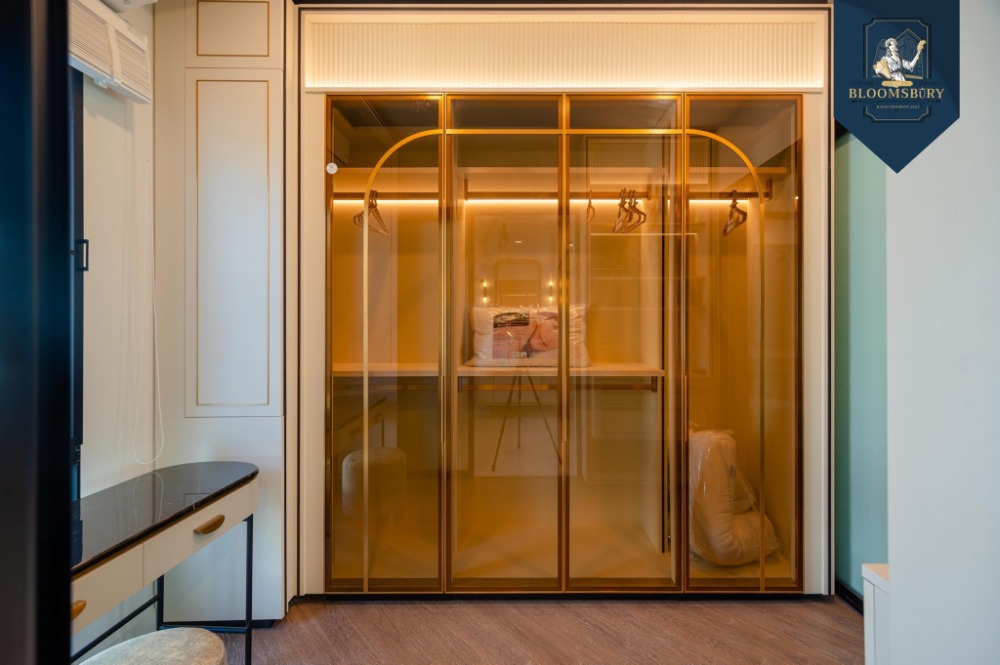 For RentHousePattanakan, Srinakarin : Nantawan Rama 9 - New Krungthepkreetha / 4 Bedrooms (FOR RENT) BZD076