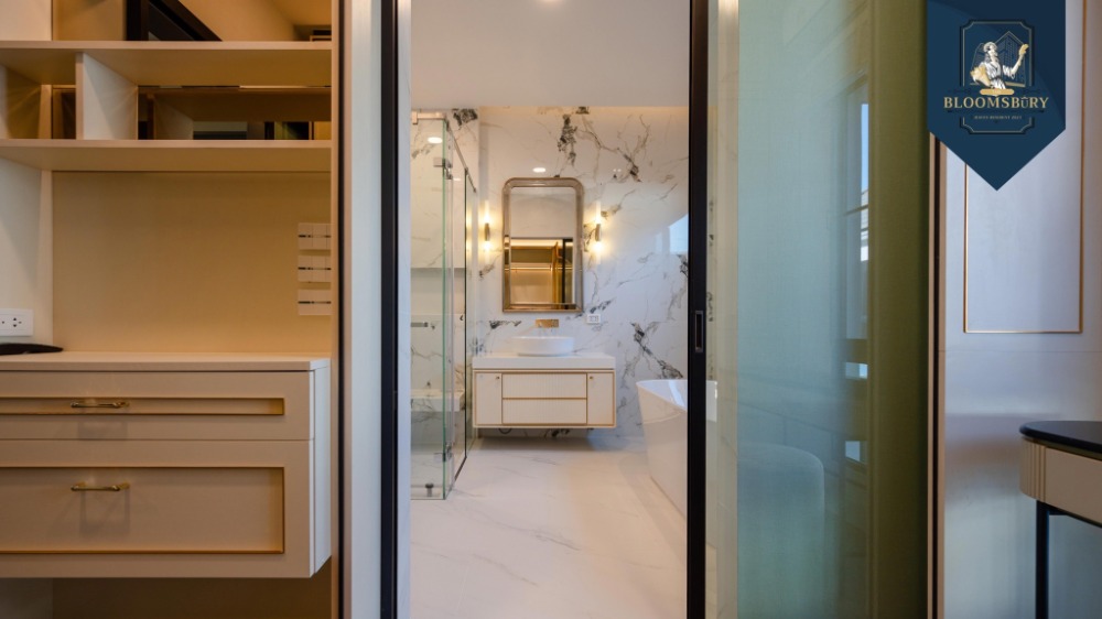 For RentHousePattanakan, Srinakarin : Nantawan Rama 9 - New Krungthepkreetha / 4 Bedrooms (FOR RENT) BZD076