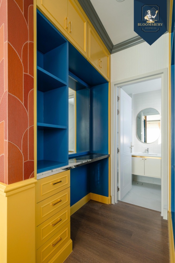 For RentHousePattanakan, Srinakarin : Nantawan Rama 9 - New Krungthepkreetha / 4 Bedrooms (FOR RENT) BZD076