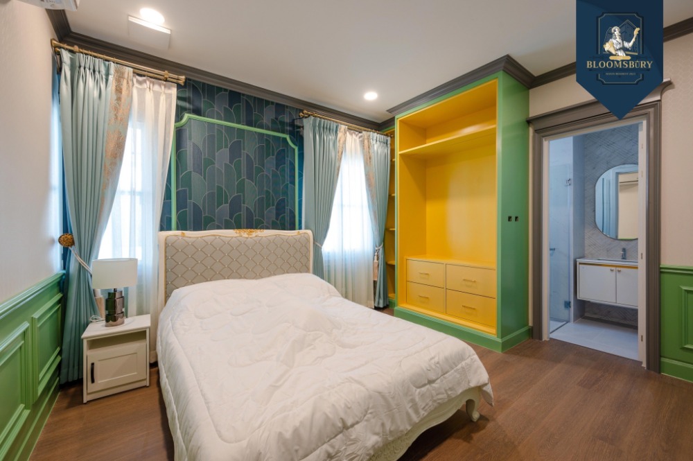 For RentHousePattanakan, Srinakarin : Nantawan Rama 9 - New Krungthepkreetha / 4 Bedrooms (FOR RENT) BZD076