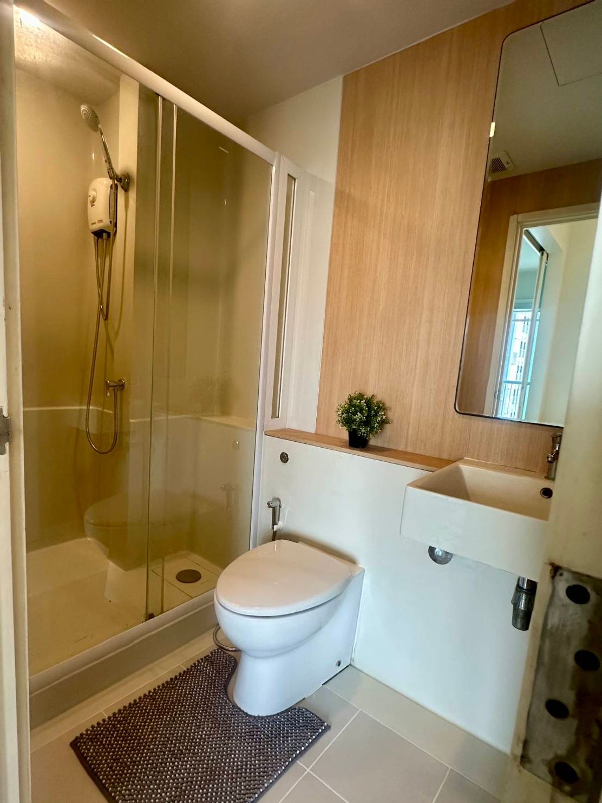 ให้เช่าคอนโดบางซื่อ วงศ์สว่าง เตาปูน : For rent 8500/month